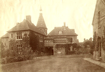 Rugby School Sanatorium in Horton Crescent, Rugby. The foundation stone was laid in 1857 and the sanatorium remained here until the new sanatorium was opened in 1934. 1890s | IMAGE LOCATION: (Rugby Library)