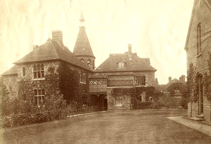 Rugby School Sanatorium in Horton Crescent, Rugby. The foundation stone was laid in 1857 and the sanatorium remained here until the new sanatorium was opened in 1934. 1890s | IMAGE LOCATION: (Rugby Library)