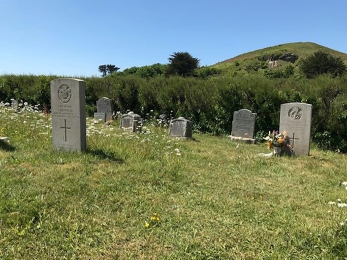 Headstones of Private Christopher Runnalls and an unknown Seaman of the Great War. (Photo: Paul Blumsom)