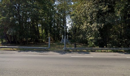 Isaacs Private Memorial