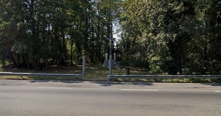 Isaacs Private Memorial