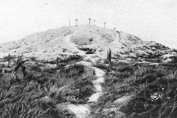 'From this point the tourist should go on foot': experiencing the Somme, 1919-1939 by Mark Connelly.