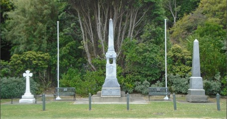 The Three Memorials At The Entrance To Collingwood
