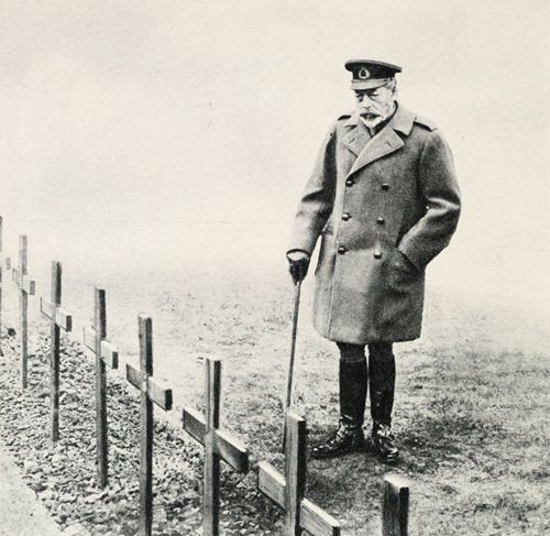 King George V At Grave Side