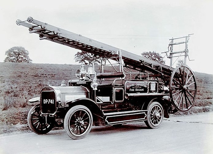 Not 'Hayhurst' But A Contemporary Dennis Fire Engine Which Operated For Reading Corporation, C.1910