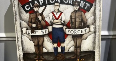 Clapton Orient 'Lest We Forget' Plaque