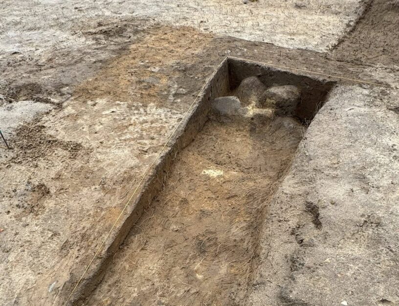 AMP26 0611 FIND Compacted Material From Hessian Sandbags In Trench 1 2 E1781256968487 816X627