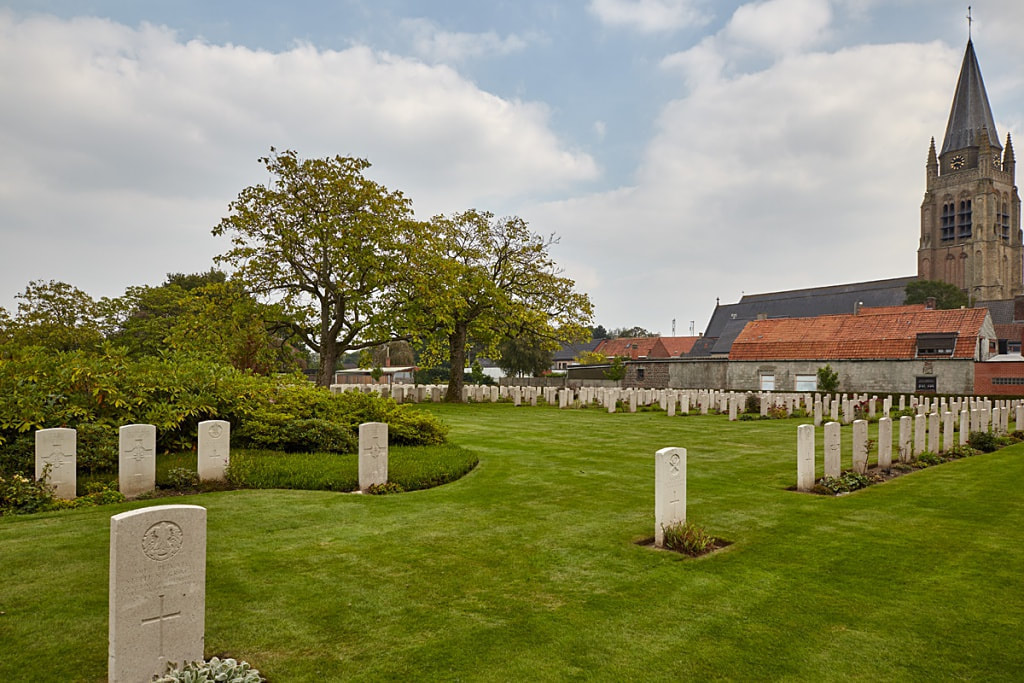 Vlamertinghe Military Cemetery (CWGC)