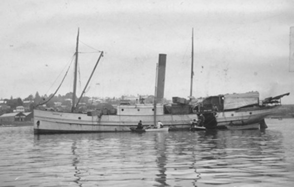 SS Kapanui, The First Vessel On Which Sanders Would Serve
