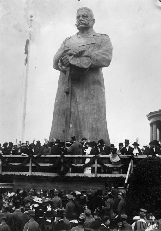 The Unveiling Of The Colossal Wooden Statue Of Hindenburg In The Siegesallee In Berlin, On 4Th September 1915