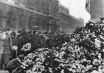 War Widows At The Cenotaph 1920 (1)