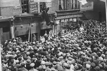 The Enemy Within: Germans in Britain 1914-1918, Tim Lynch