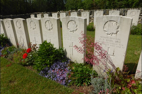 Demuin British Cemetery.