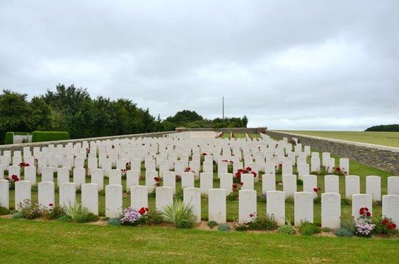 Emlyn Holt Davies Cemetery