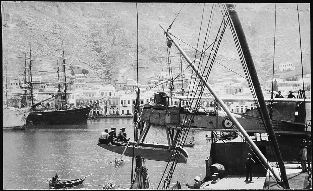 10. Anne In Castellorizo Hoisting 8004