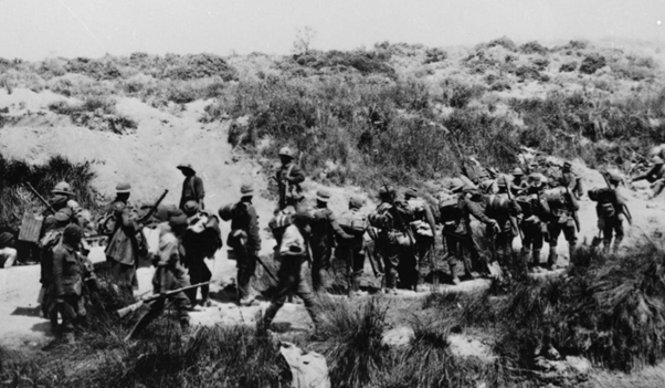 Troops Of 8 Battalion Manchester Regiment Gathered At Krithia Nullah Iwm