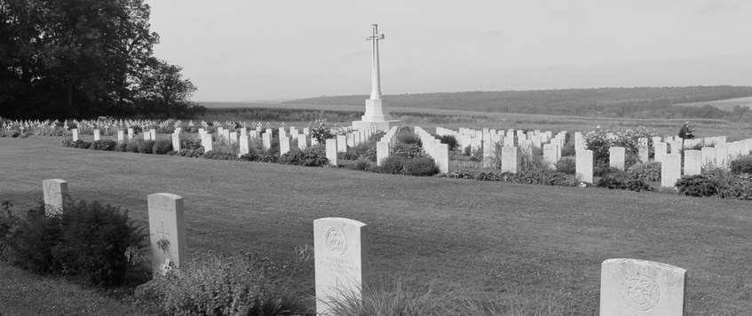 “From this point the tourist should go on foot” – Experiencing the Somme, 1919 - 1939 with Professor Mark Connelly