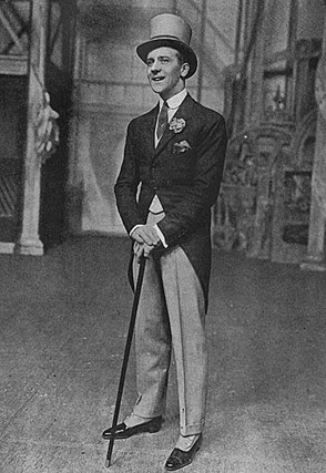 Basil Hallam. Photograph By Foulsham And Banfield In The Bystander, 30 August 1916. Illustrated London News Ltd Mary Evans