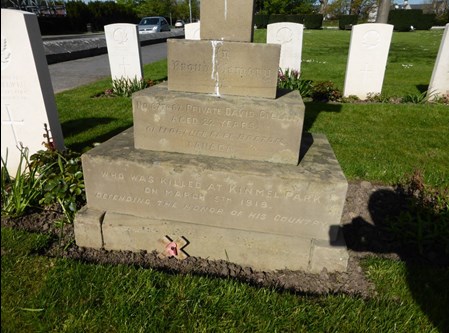 Gavid Gillan's Gravestone