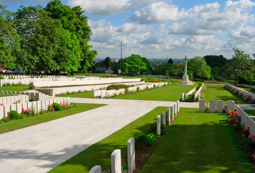 Longuenesse St Omer Souvenir Cemetery