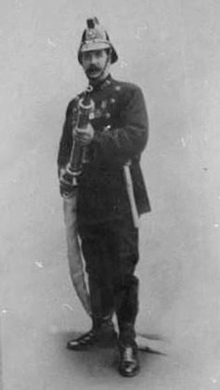 Tom Farrar Modelling For The Memoria