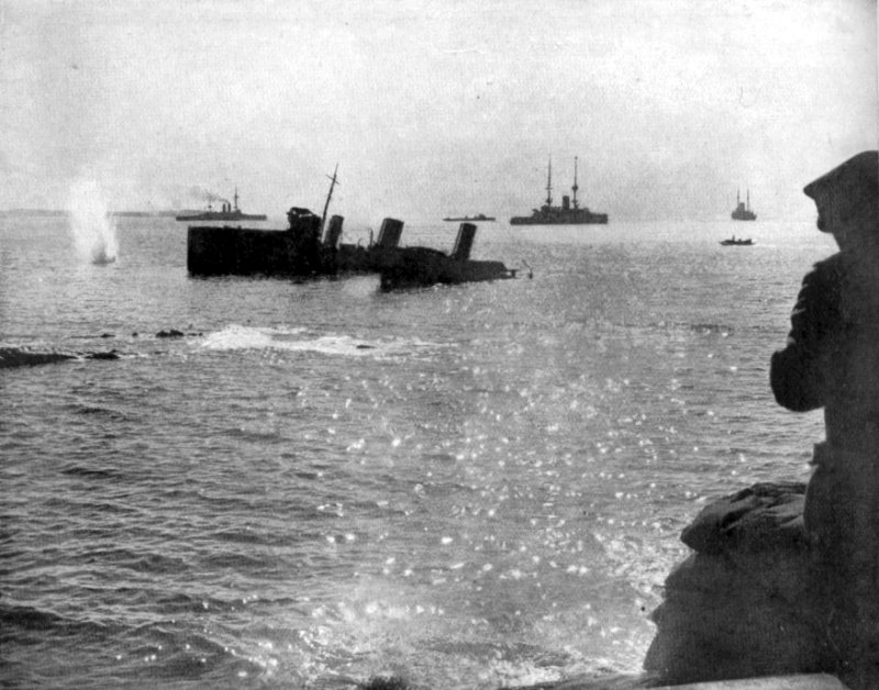 HMS Louis Stranded Suvla Bay 1915