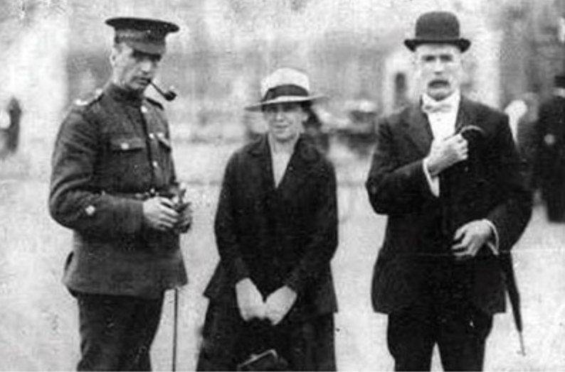 James Fleming With His Wife Emily And Father William