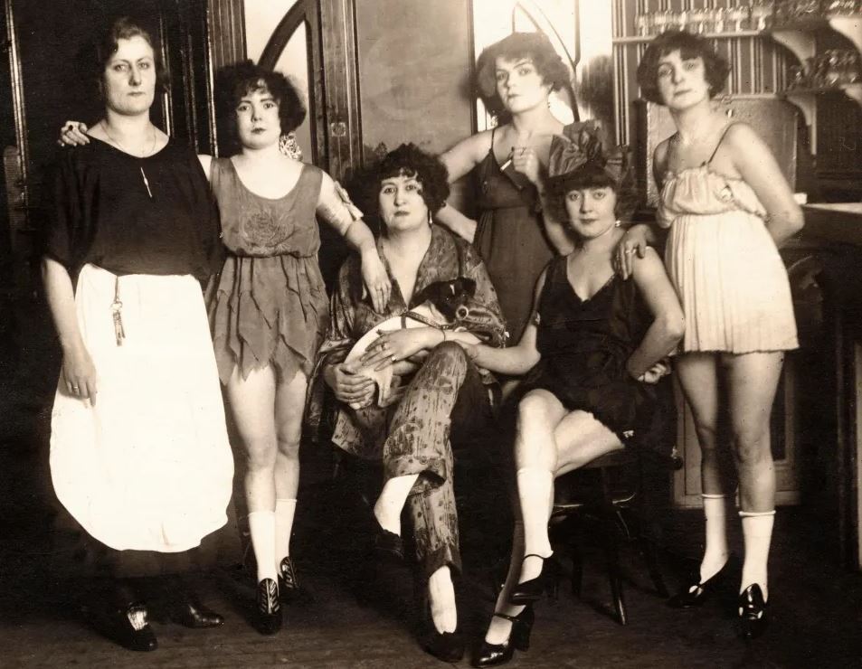 Prostitures C 1910