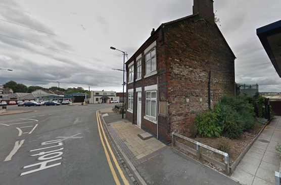 He (Former) Pub The 'Dog And Partridge On Hot Lane 1