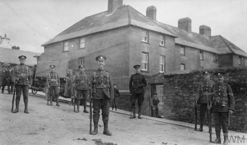 Essex At Clonakilty With RIC Officer (1)