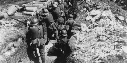 Prima Guerra Mondiale Nelle Trincee Avanzate 1916 This File Was Uploaded By Fondazione Luigi Micheletti Of Brescia In Cooperation With Italia Progetto Archin