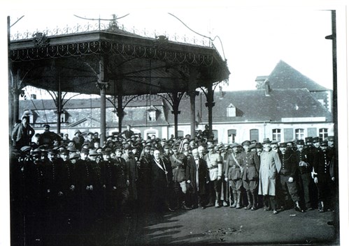 Lt Col William Ralph Peel (Centre), Alongside The Mayor Of Hautmont 16 November 1918