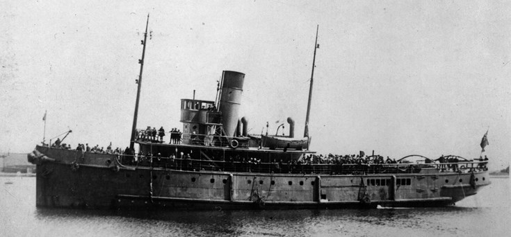 The Flying Kestrel With School Children Clearly Shown Aboard. It May Be That The Photograph Was Taken On 21 June 1919, The Day The German High Seas Fleet Was Scuttled. Courtesy Orkney Library & Archive