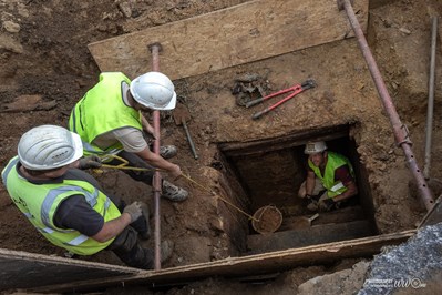 110290030 2611170845762340 4820144131749575642 O