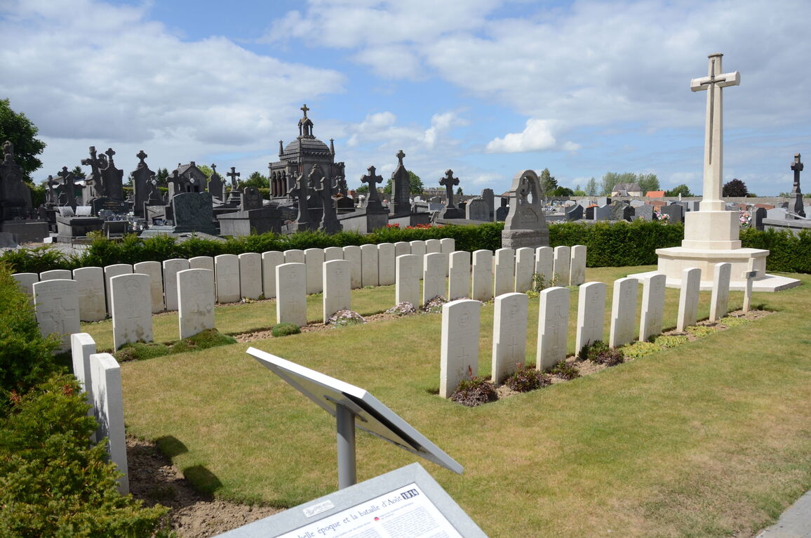 Landrecies Communal Cemetery (CWGC)