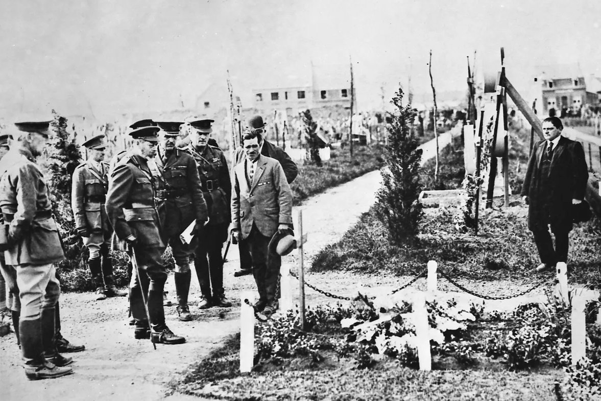 KGV At Cousin Maurice Of Battenburg's Grave (Ypres Town Cemetery)