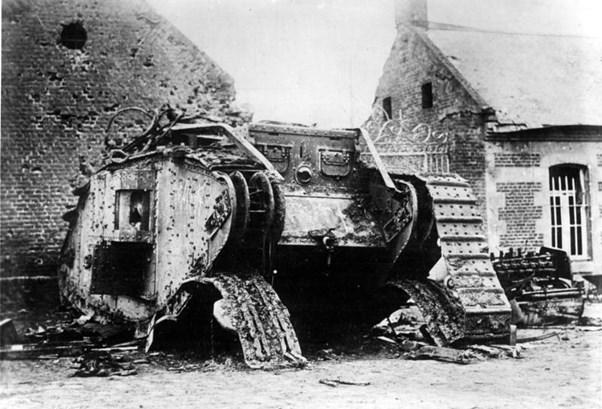 010 Bundesarchiv Bild 183 R27012 Bei Cambrai Erbeuteter Englischer Panzer
