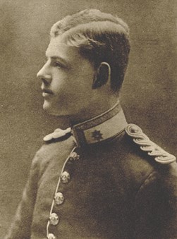 Lieutenant (Later Captain) Robert Wallace (Died Of Wounds 6 May 1915)