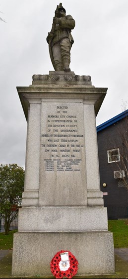The Memorial To The Firemen Killed At Low Moor And Tom Farrar Modelling For The Memorial