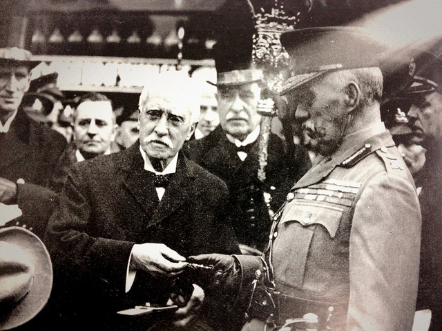 Receiving The Keys To The City Of Lincoln In 1922
