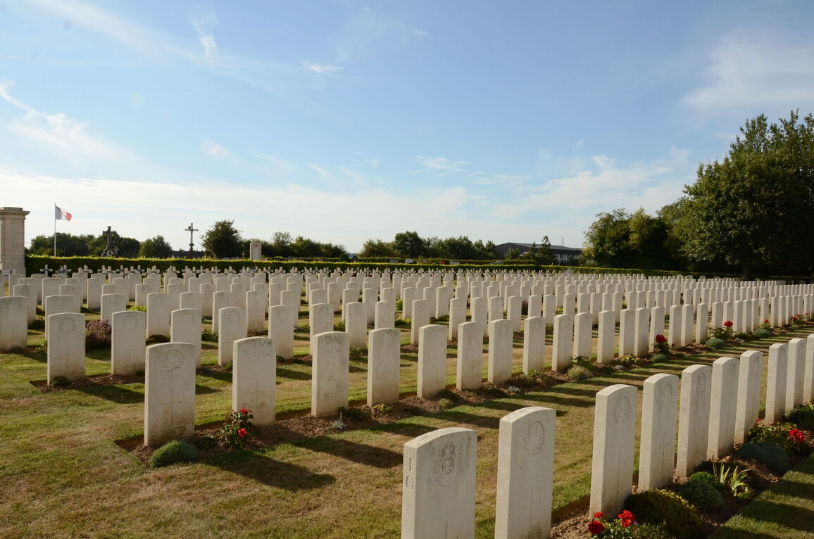 Aubigny Communal Cemetery Extension