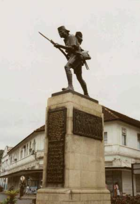 Dar Es Salaam African Memorial (1)