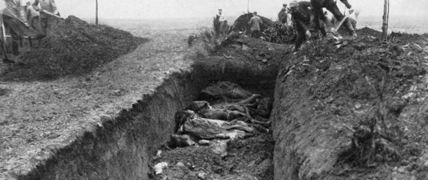 Uncovering the Dead 1919-39 by Peter Hodgkinson