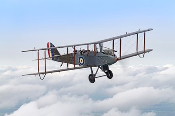 Own a piece of history: worldʼs only airworthy WWI bomber is on the market