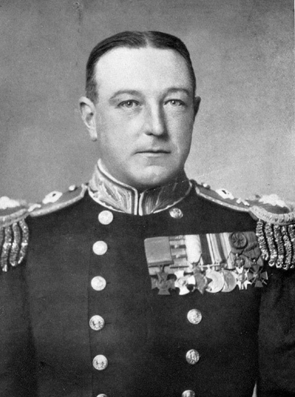 Gordon Campbell VC, The Commander Of The Farnborough