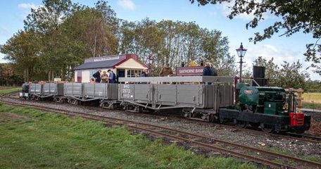 Train At Seathorne Bank Station (LCLR Website)
