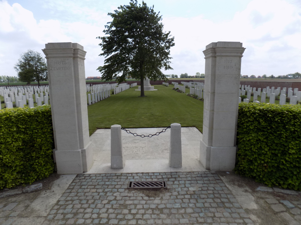 The Huts Cemetery, Ypres
