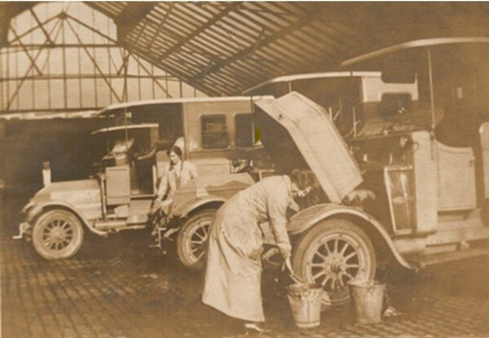 Training For Maintenance Of Ambulances At The MAB Yard And At Aldershot 2