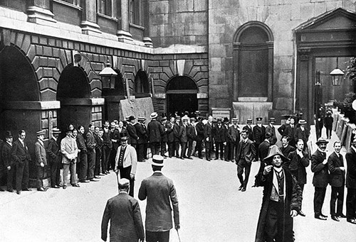 People Queue At The Bank Of England In July 1914, To Change Notes Into Gold