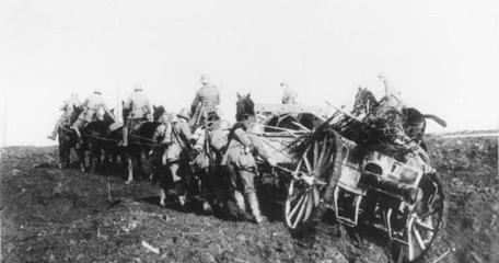 Bundesarchiv Bild 146 1974 054 18, Bespannte Artillerie